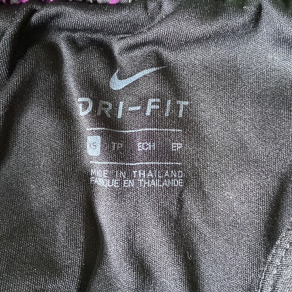 🎉HP👉Nike tropical flowered running shorts size XS - Picture 3 of 7